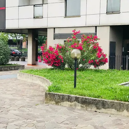 Chic Panoramic Apartment Bergamo Exterior photo