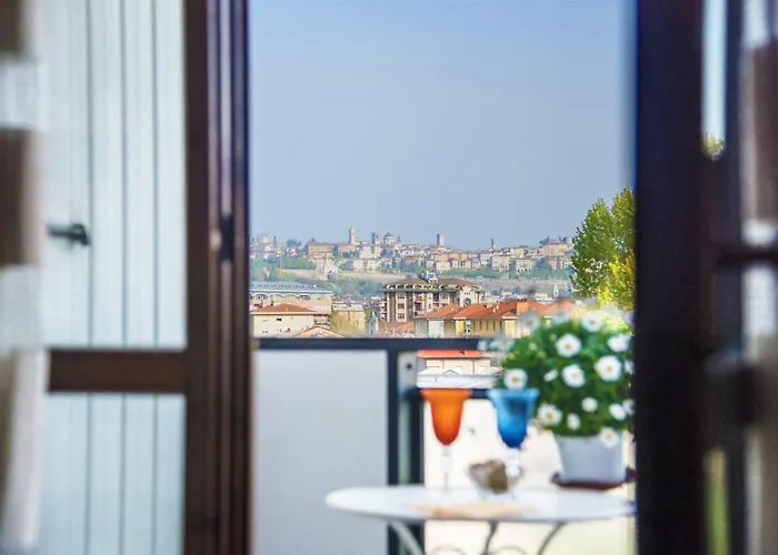 Chic Panoramic Apartment